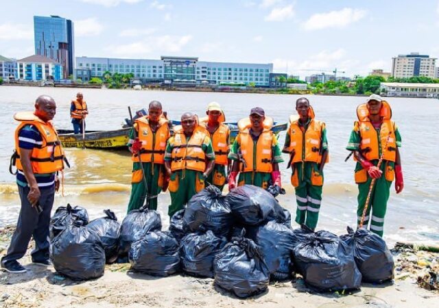 marine waste pollution, plastic pollution