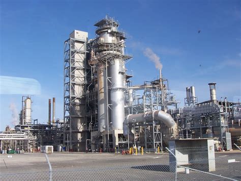 Dangote Refinery Secures Licence to Refine 300,000bpd Crude